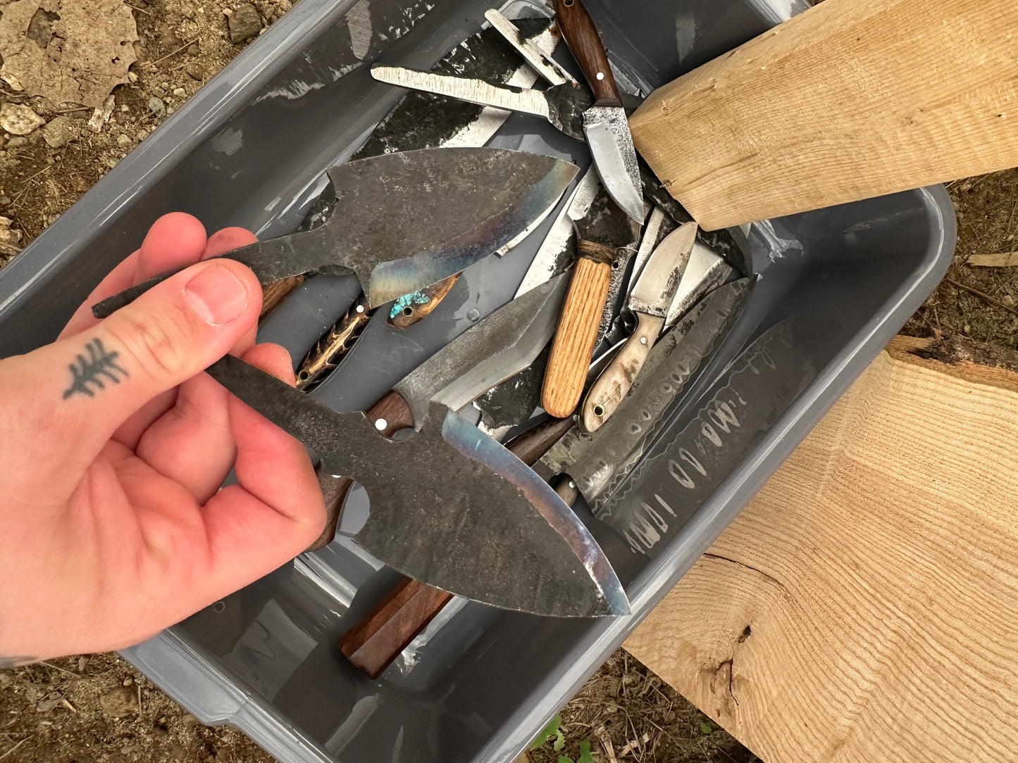 Knife business